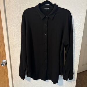 Black Long Sleeve Button-Up Blouse Women’s Medium Stretch‎ Flowy Top